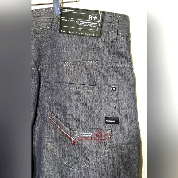 Rocawear R+, original fit men's jeans. 40x32,NWOT, cool Y2K vibe - Picture 3 of 14